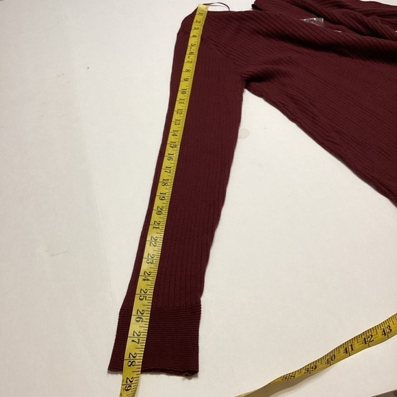 APT. 9 NWT Asymmetrical Women’s Size Med Burgundy Sweater - Picture 4 of 8